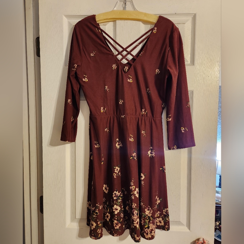 Nine Britton Burgundy Size Medium Dress - Picture 4 of 5